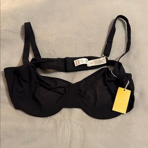 Elegant Black Underwire Bra